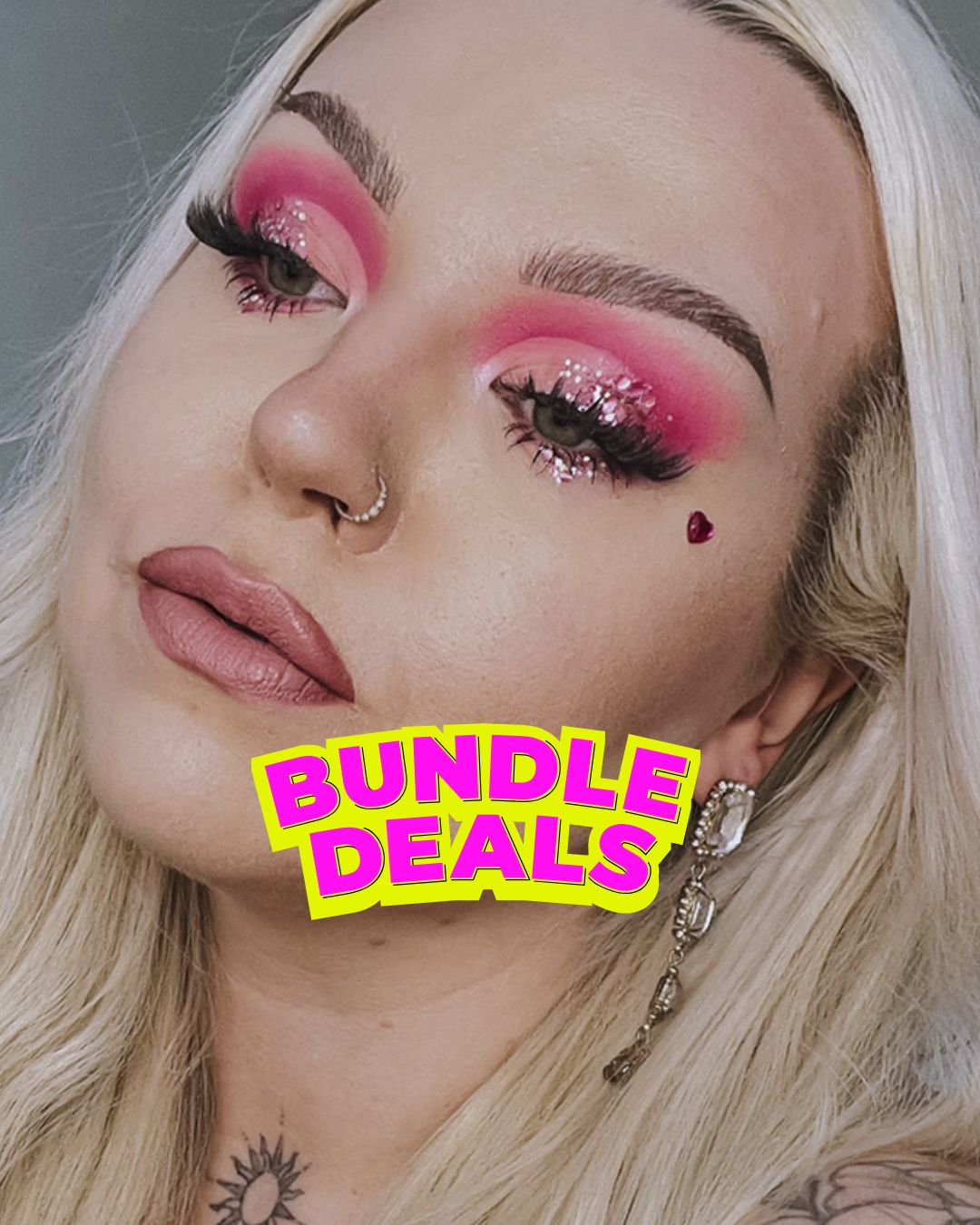 SHOP THE LOOK BUNDLES: näyttävä meikki ilman meikkipussin arkeologiaa