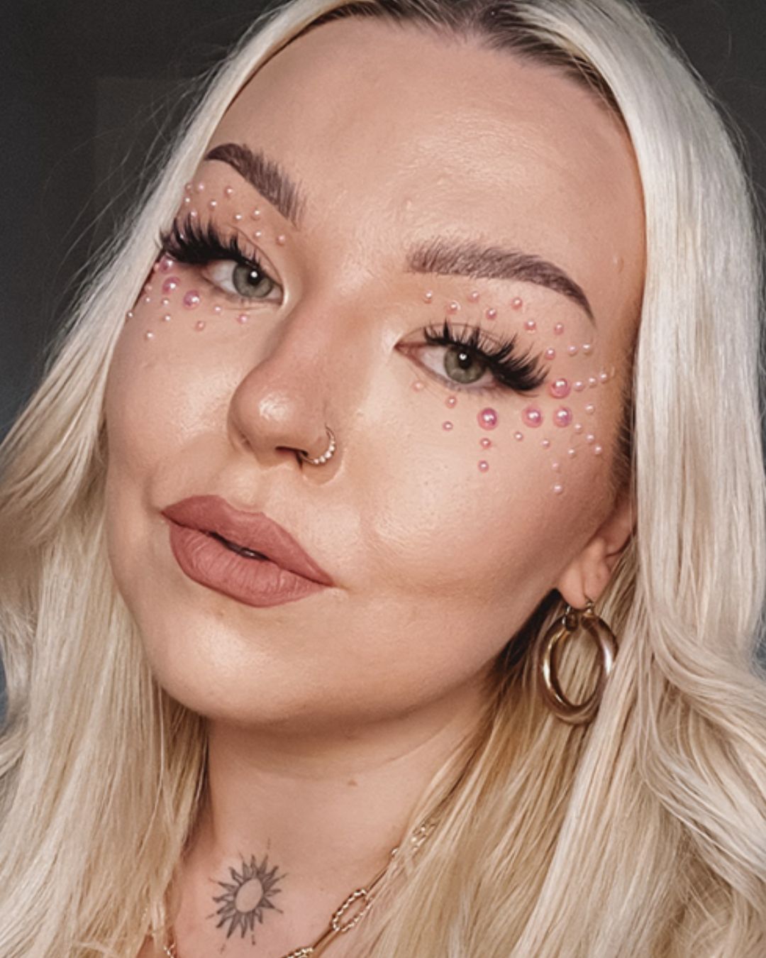 BABY PINK PEARL EYES – Osta look settinä