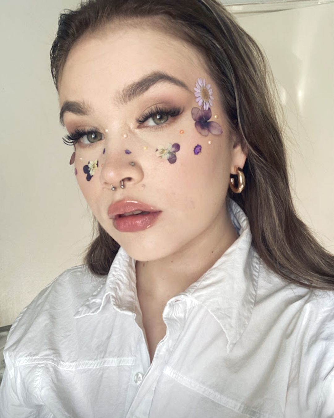 GLITTERNISTI Face Flowers Purple