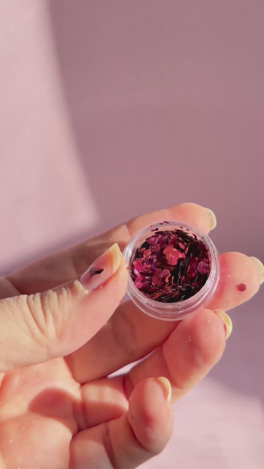 GLITTERNISTI RED VELVET KOSMEETTINEN GLITTER 5 ml